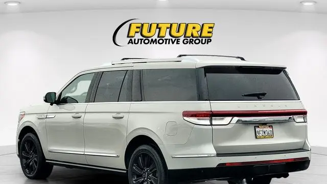 2023 Lincoln Navigator L Reserve