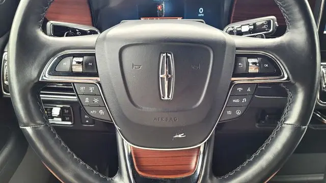 2023 Lincoln Navigator L Reserve