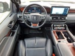 2023 Navigator L Thumbnail 10