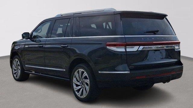 2023 Lincoln Navigator L Reserve