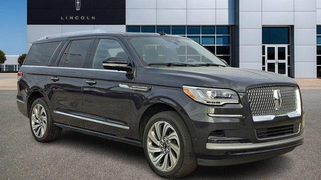 Preowned 2023 Lincoln Navigator L Reserve for Sale