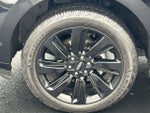 2023 Navigator L Thumbnail 7