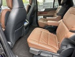2023 Navigator L Thumbnail 10