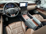 2023 Navigator L Thumbnail 11