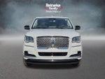 2023 Navigator L Thumbnail 2