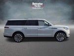 2023 Navigator L Thumbnail 4