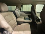 2023 Navigator L Thumbnail 14
