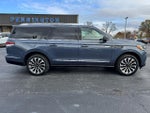 2023 Navigator L Thumbnail 8