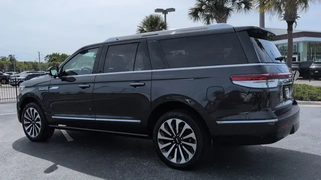 2024 Lincoln Navigator L Reserve