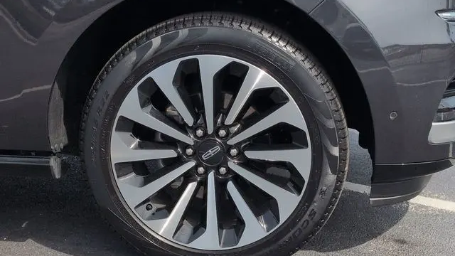 2024 Lincoln Navigator L Reserve