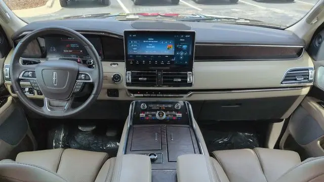 2024 Lincoln Navigator L Reserve