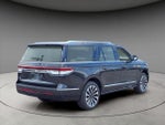 2024 Navigator L Thumbnail 13