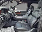 2024 Navigator L Thumbnail 4