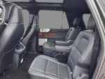 2024 Navigator L Thumbnail 9