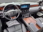 2024 Navigator L Thumbnail 10