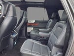 2024 Navigator L Thumbnail 9