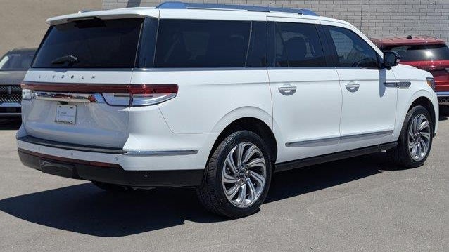 2024 Lincoln Navigator L Reserve