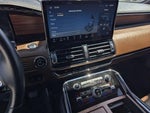 2024 Navigator L Thumbnail 12