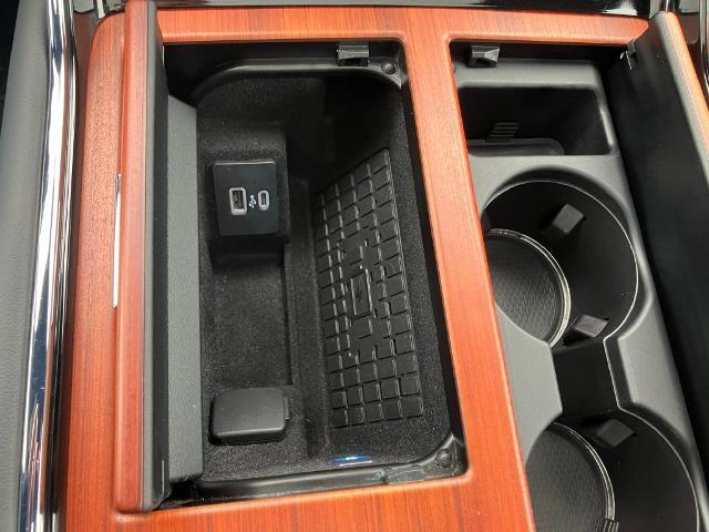 2024 Lincoln Navigator - $63,602