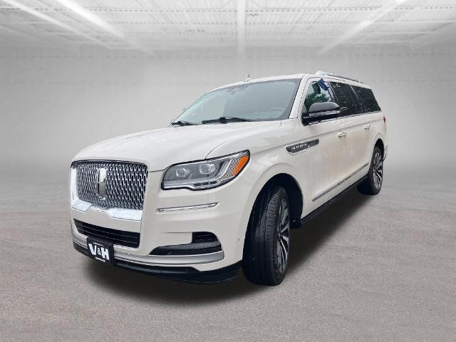 2024 Lincoln Navigator - $63,602