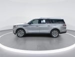 2024 Navigator L Thumbnail 5