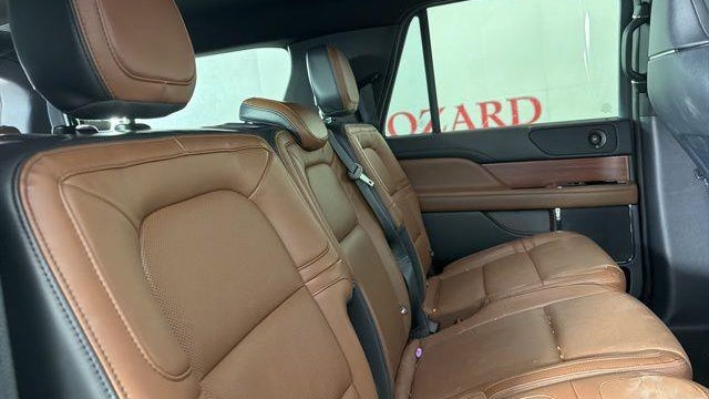 2024 Lincoln Navigator L Reserve