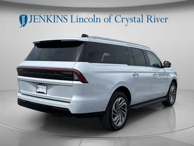 Photo of a 2024 Lincoln Navigator L 4X4 Reserve 4DR SUV for sale