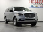 2024 Navigator L Thumbnail 1