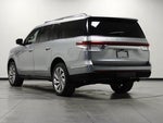2024 Navigator L Thumbnail 5
