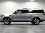 2024 Navigator L Thumbnail 6