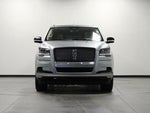 2024 Navigator L Thumbnail 8
