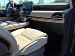 2024 Navigator L Thumbnail 11