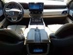 2024 Navigator L Thumbnail 12