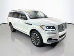 2024 Navigator L Thumbnail 1