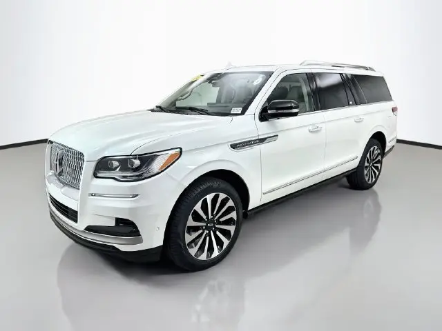 2024 Lincoln Navigator - $65,212
