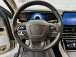 2024 Navigator L Thumbnail 11