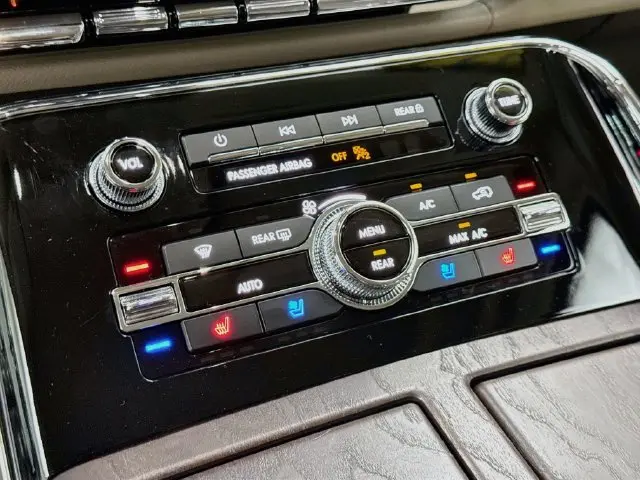 2024 Lincoln Navigator - $65,212