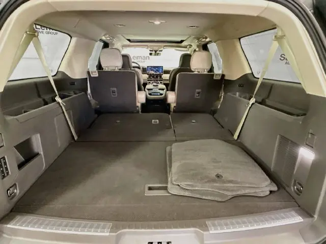 2024 Lincoln Navigator - $65,212
