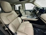 2024 Navigator L Thumbnail 31