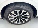 2024 Navigator L Thumbnail 34