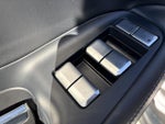 2025 Navigator L Thumbnail 15