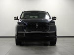 2025 Navigator L Thumbnail 8