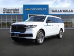 2025 Navigator L Thumbnail 3