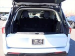 2025 Navigator L Thumbnail 9