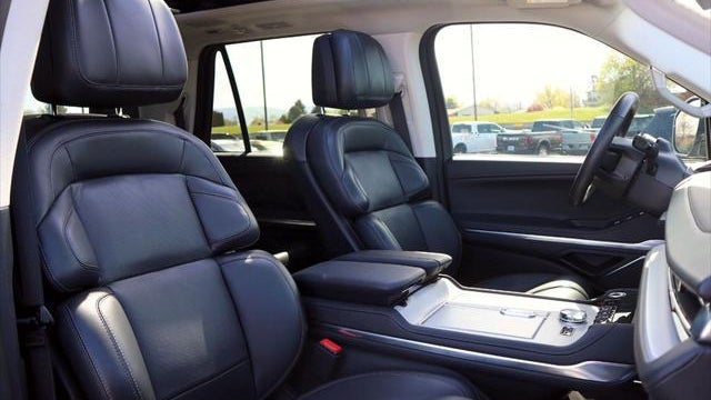 2025 Lincoln Navigator L Reserve