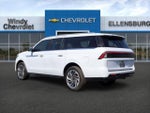 2025 Navigator L Thumbnail 5
