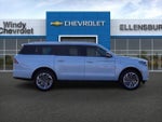 2025 Navigator L Thumbnail 8