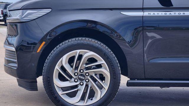 2025 Lincoln Navigator L Reserve