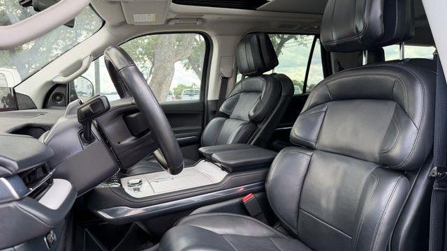 2025 Lincoln Navigator L Reserve