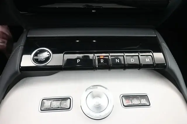 2025 Lincoln Navigator - $81,999